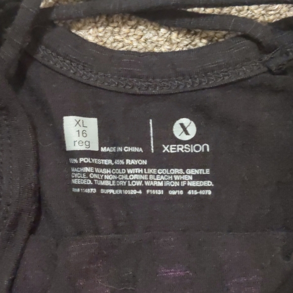 Xersion top - Picture 3 of 4